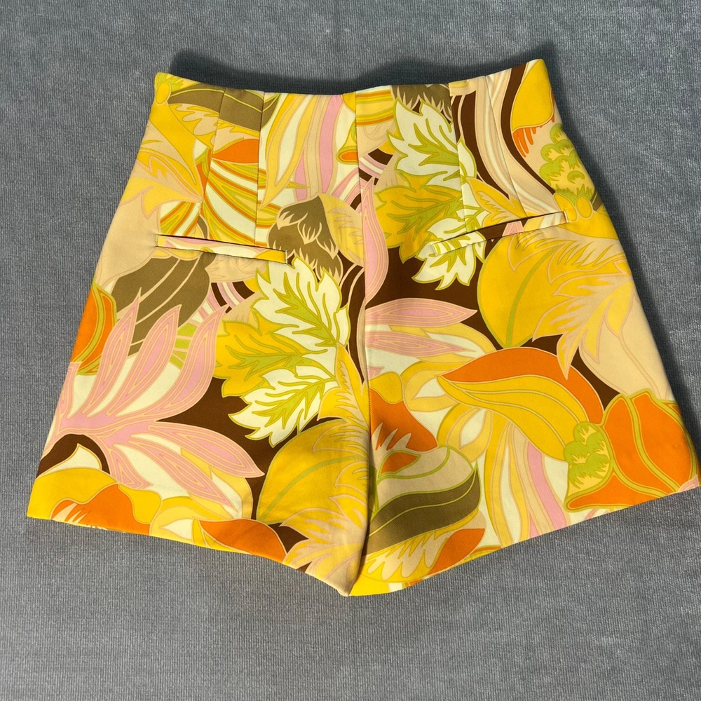 Zara Women High Waisted Shorts Small Orange Yellow Retro Floral Psychedelic Boho